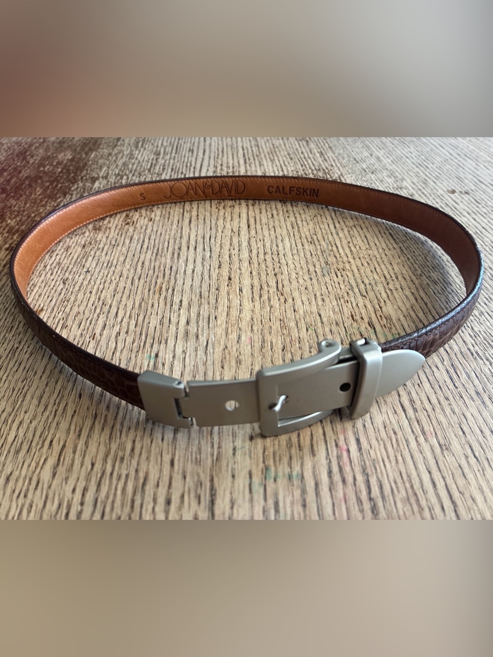 Joan & David Calfskin Alligator Pattern Embossed Belt w/Matte Silver Buckle Sz S
